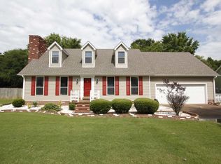 64 Foxworth Dr, Jackson, TN 38305