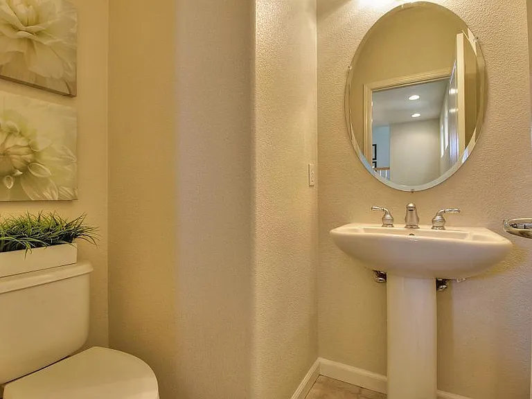 4117 Tobin Cir — Photo 8