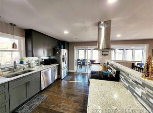 10 Quail Cir, Lake Ozark, MO 65049