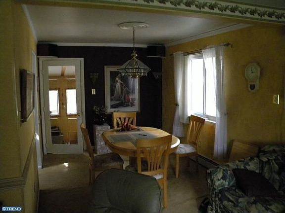 3rd image of 7 Chippewa Trl