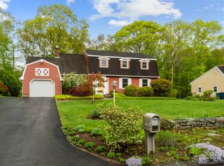 11 Laurel Crest Dr, Waterford, CT 06385