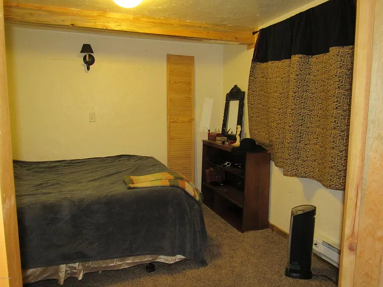 252 W Garnet Ave — Photo 18
