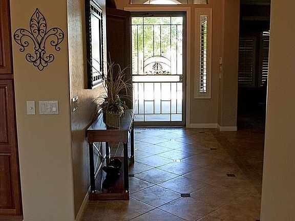 5th image of 840 W Macaw Dr