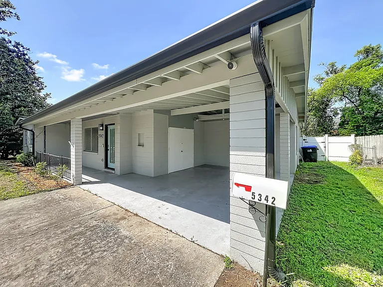 5342 Adanson St — Photo 45