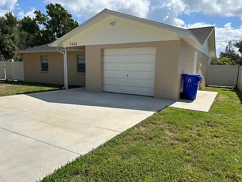 1232 E Honeytree Ln Photo 1