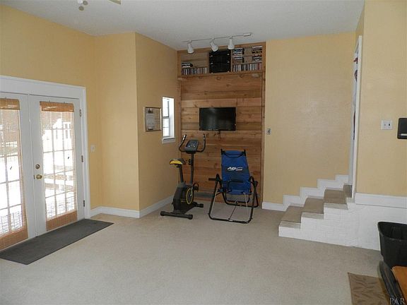 5th image of 6882 Cedar Lake Dr