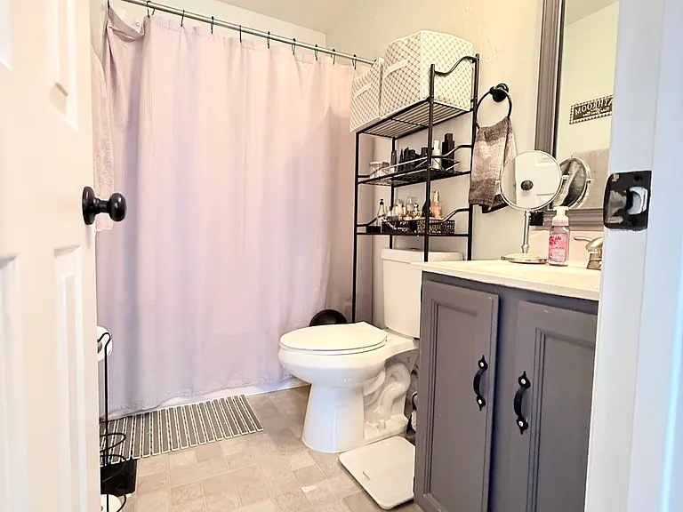 3117 Damascus Trl — Photo 2