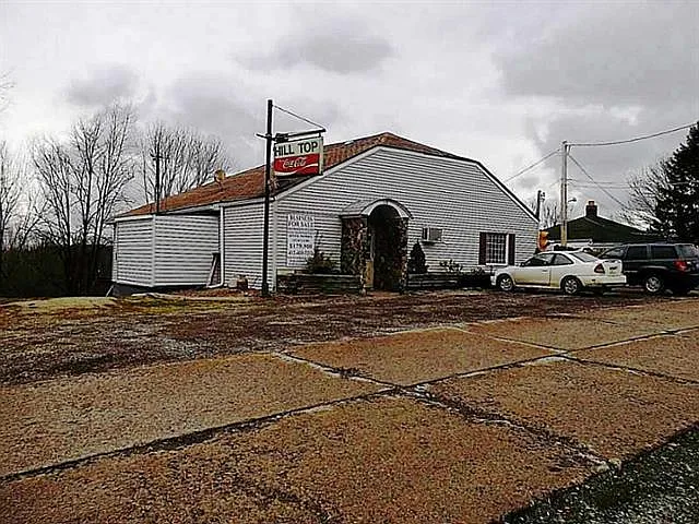 19 Hilltop Rd photo 1