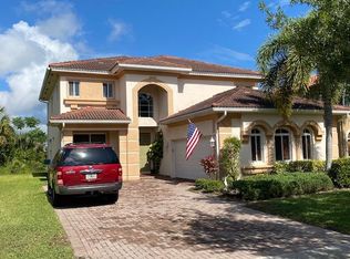 1760 Birdie Dr, Naples, FL 34120