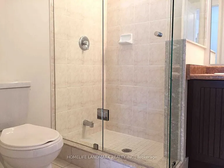 21 Kenneth Wood Cres — Photo 12