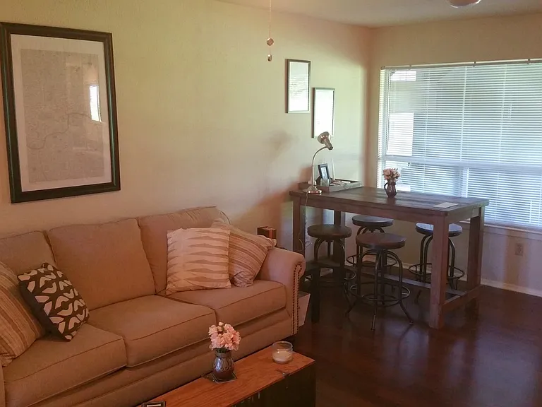 Parker Ln — Photo 8