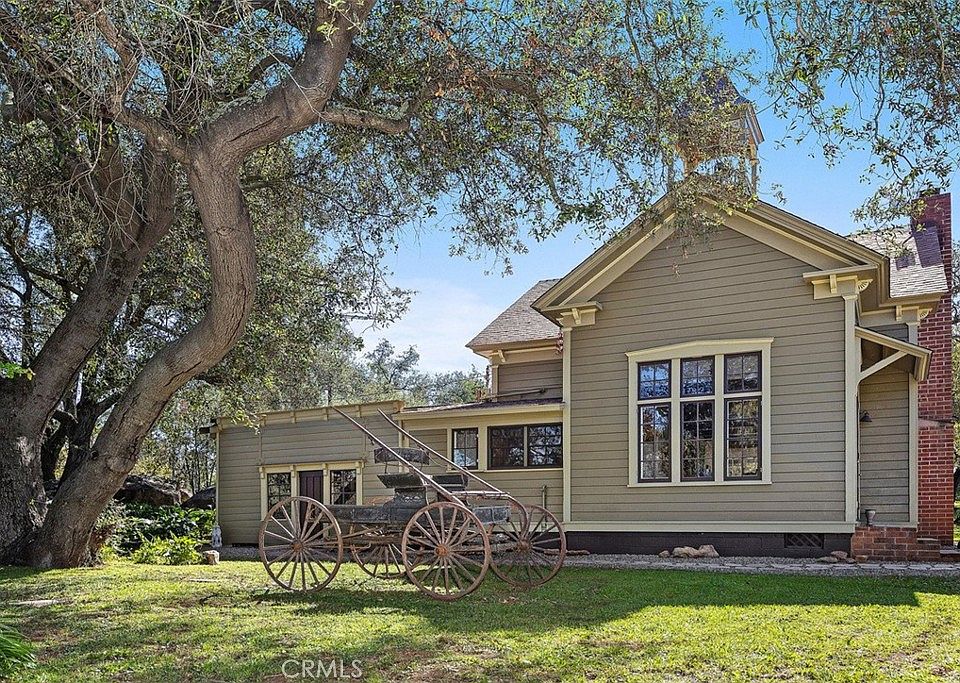 1st image of 1239 Rainbow Valley Blvd