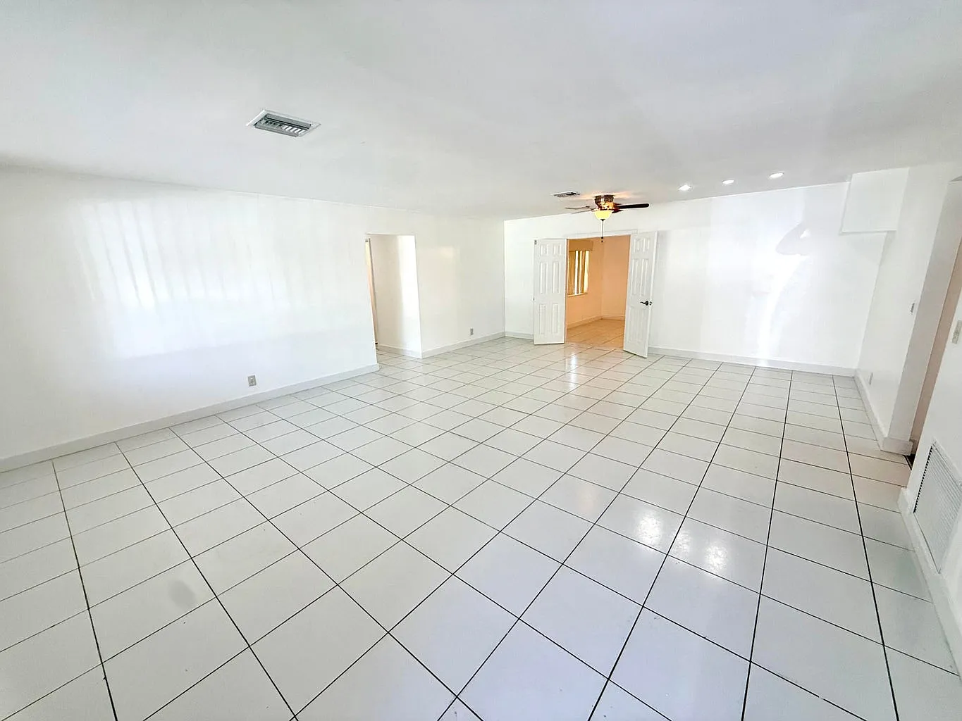 3 bed, 1451 sqft, $3,350 — Photo 4