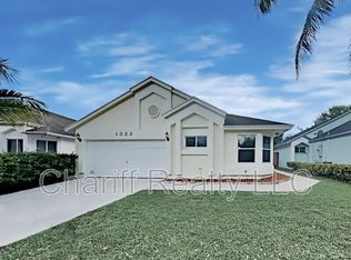 1330 E Glen Oak Rd, North Lauderdale, FL 33068