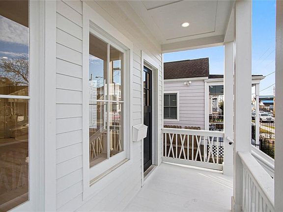 2nd image of 2635 Soniat St