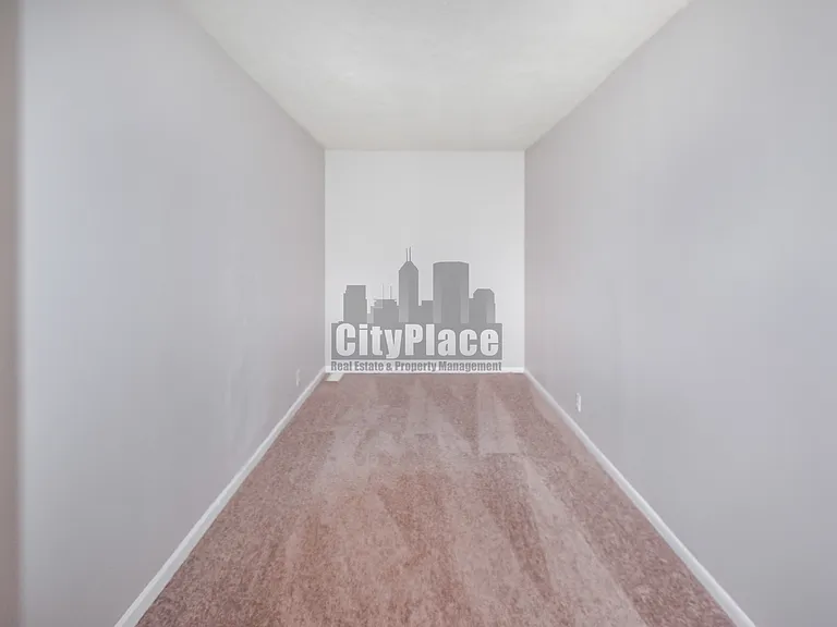 2633 S Randolph St #B — Photo 13
