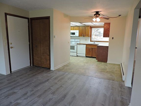 2nd image of 6514 Bella Vista Dr NE