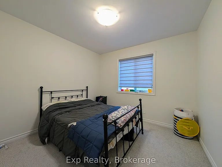 96 Athabaska Dr — Photo 16