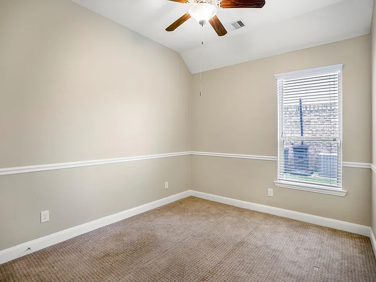 22310 Taren Ct — Photo 27