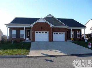 706 Pebble Beach Ct, Columbia, TN 38401