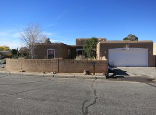 2758 Cliffrose Dr NE, Albuquerque, NM 87122
