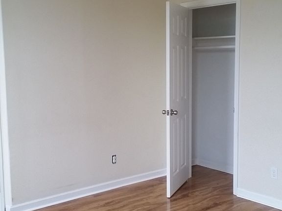 5th image of 2238 Selim Ave