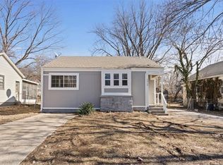 1915 S Norton Ave, Independence, MO 64052