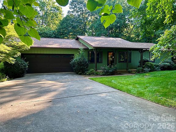 2nd image of 135 Davies Cir