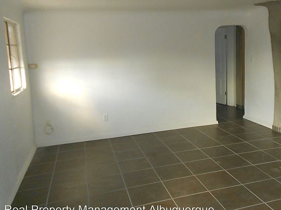 4th image of 2207 Dora Ave NW