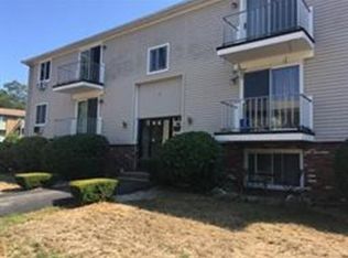 4 Royal Dane Dr APT 16, Marshfield, MA 02050