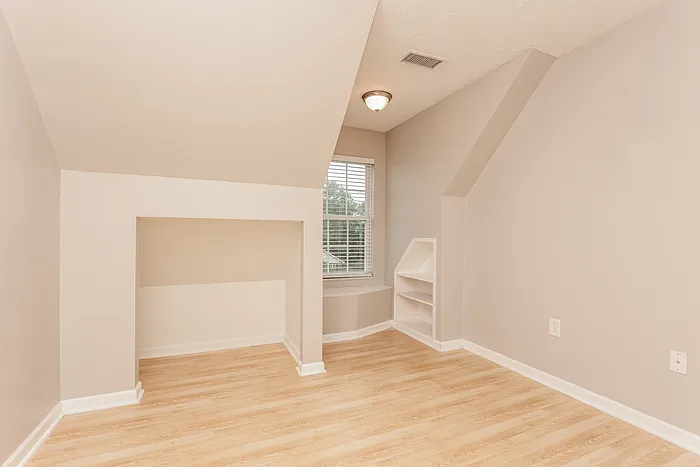 534 Wildwood Dr — Photo 13