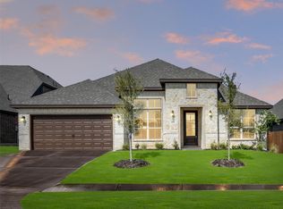 1053 Summer Grove Dr, Midlothian, TX 76065