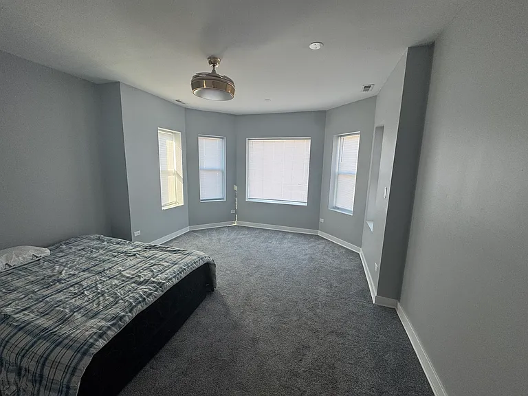 851 Wentworth Ave #2 — Photo 9