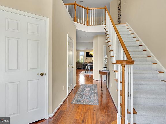 4th image of 116 Landis Way N