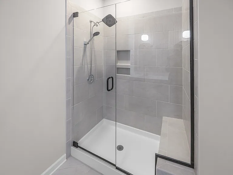 6407 Barcelona Way — Photo 23
