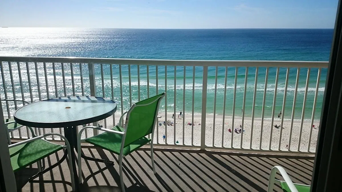 3 bed, 1241 sqft, $3,200 — Photo 1