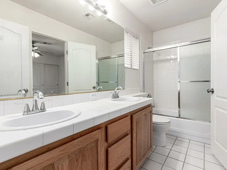 2412 Shady Vista Dr — Photo 26