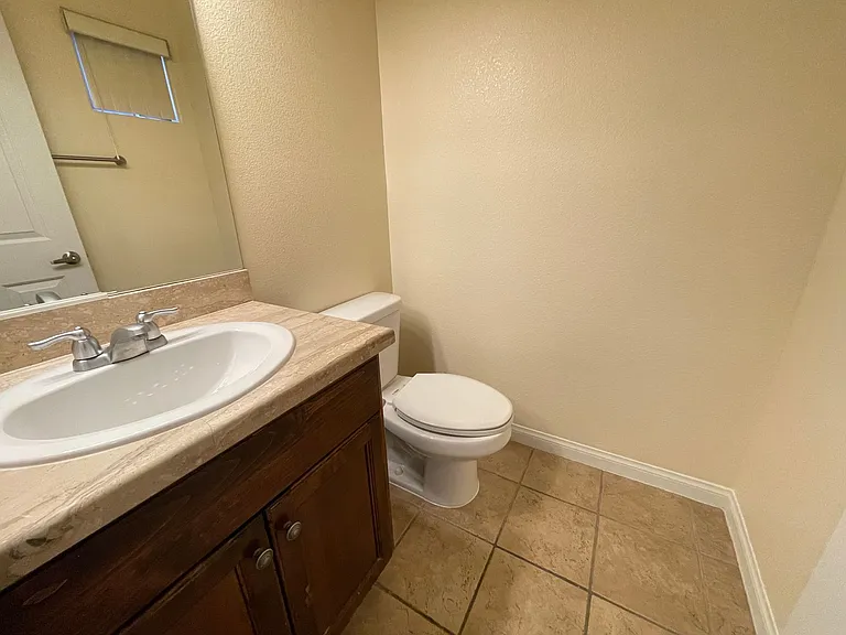 862 Park Walk Ave — Photo 8