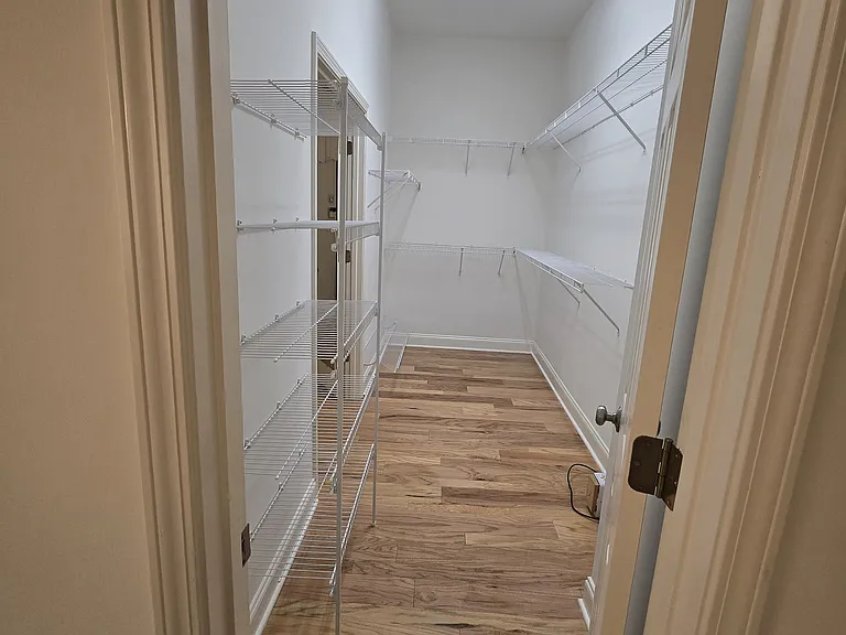 5935 Lake Oak Lndg — Photo 22