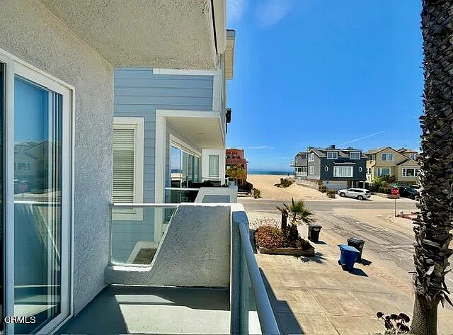 108 Los Feliz St — Photo 13
