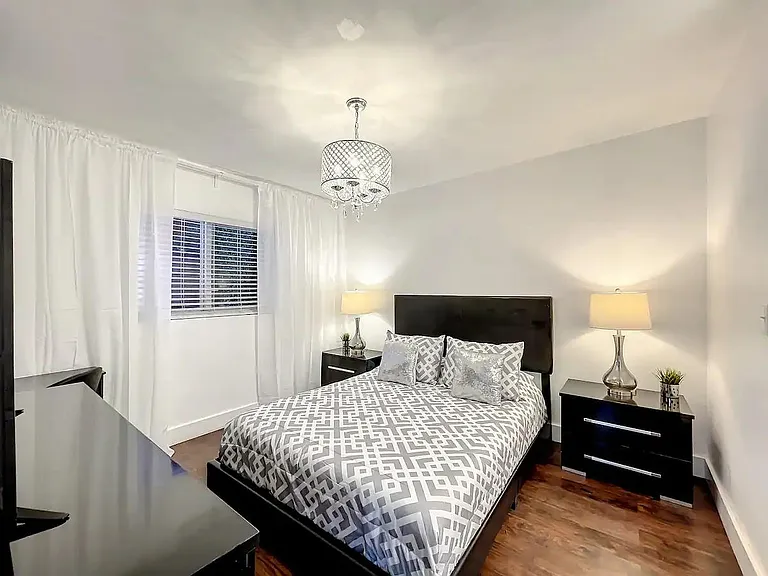 2700 SW 36th Ave #C — Photo 7
