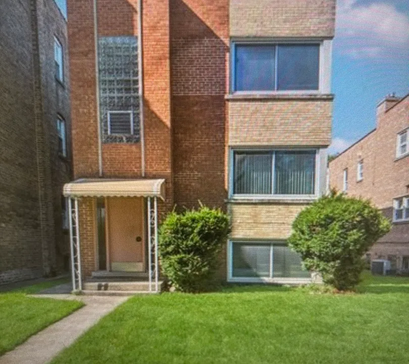 8940 Lamon Ave #1