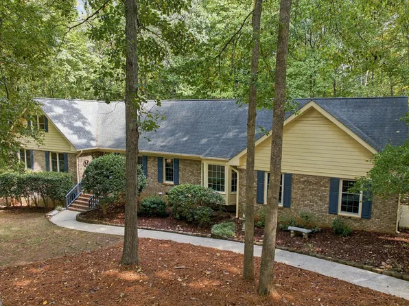 2213 Countrywood North Rd, Raleigh, NC 27615