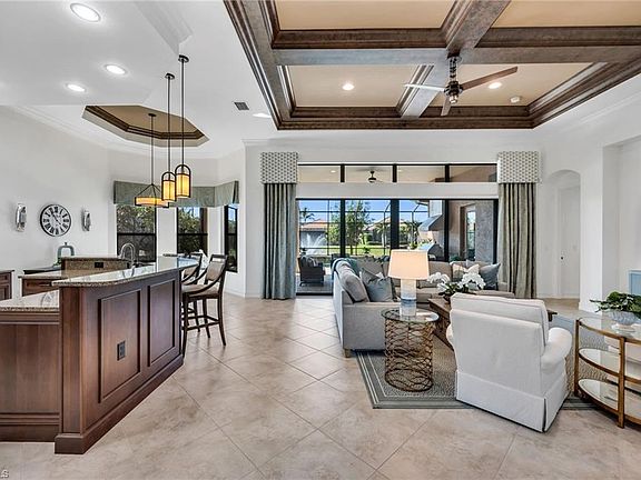 3rd image of 7296 Lantana CIR