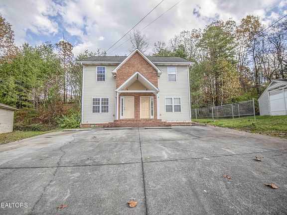 2nd image of 7636 NW Chatham Cir
