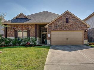 122 Grazing Field Dr, Conroe, TX 77384