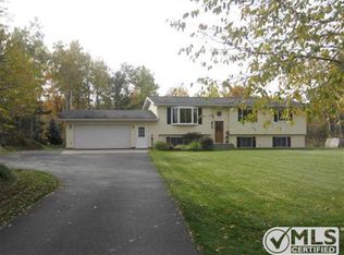 W8491 Old Carney Lake Rd, Iron Mountain, MI 49801