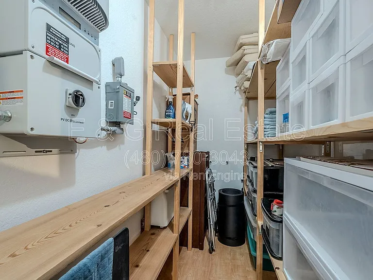 1022 W Apollo Ave — Photo 61