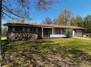 50 E Joelli Dr, Cherokee Village, AR 72529