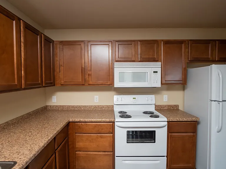 Stanley Apartments — Photo 19